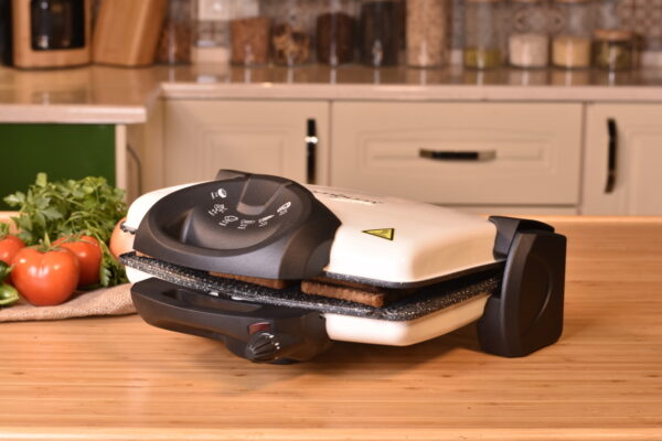 توستر برقی 1800 وات سفید گوستاوا بامبوم B3290 Iran Home Appliances لوازم خانگی ایران